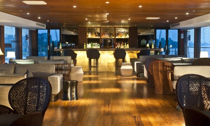 Aqua-Mekong-Lounge-Floating-Hotel