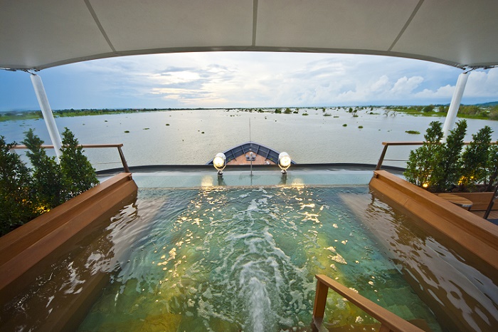 Aqua-Mekong-Outdoor-Top-Deck-Plunge-Pool-Floating-Hotel