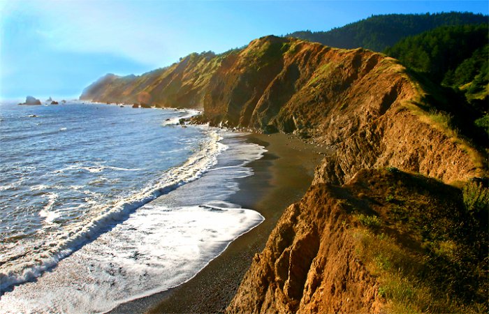 Lost-Coast-California-Black-Sand-Beach
