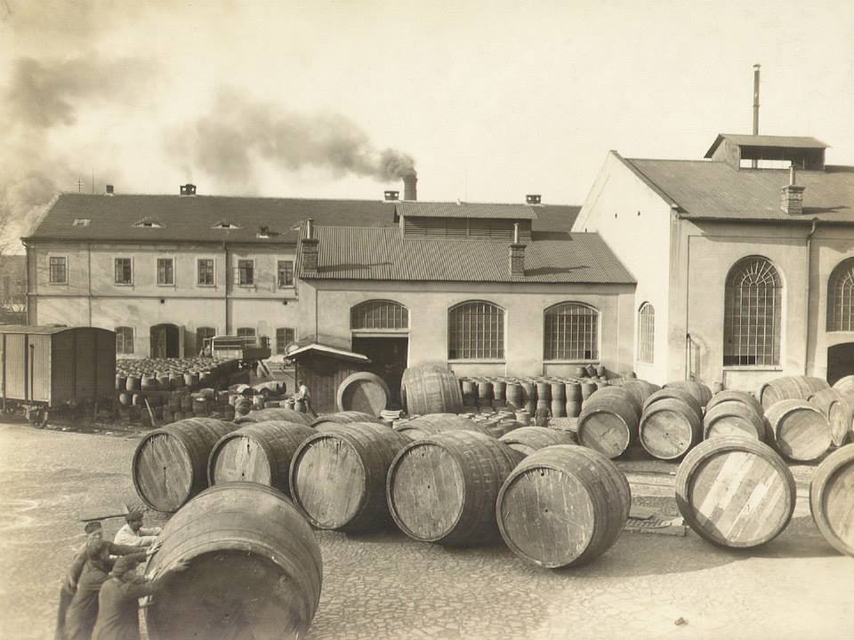 Pilsner-Urquell-Beer-Coopers-History-Photo-9