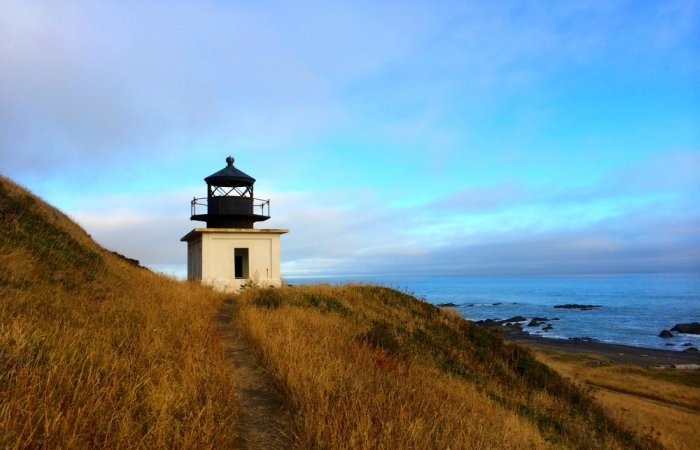 Punta-Gorda-Lighthouse-Lost-Coast
