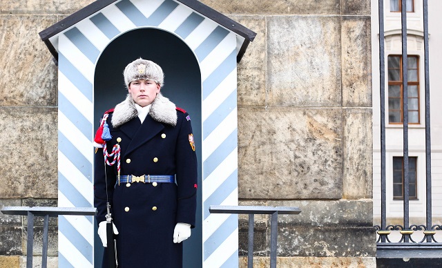 Prague-Castle-Guards-29