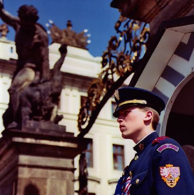 Prague-Castle-Guards-8