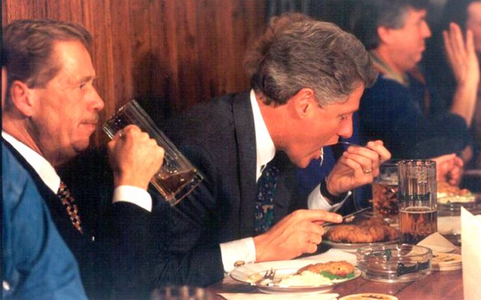 President-Clinton-and-Vaclav-Havel-Czech-Food
