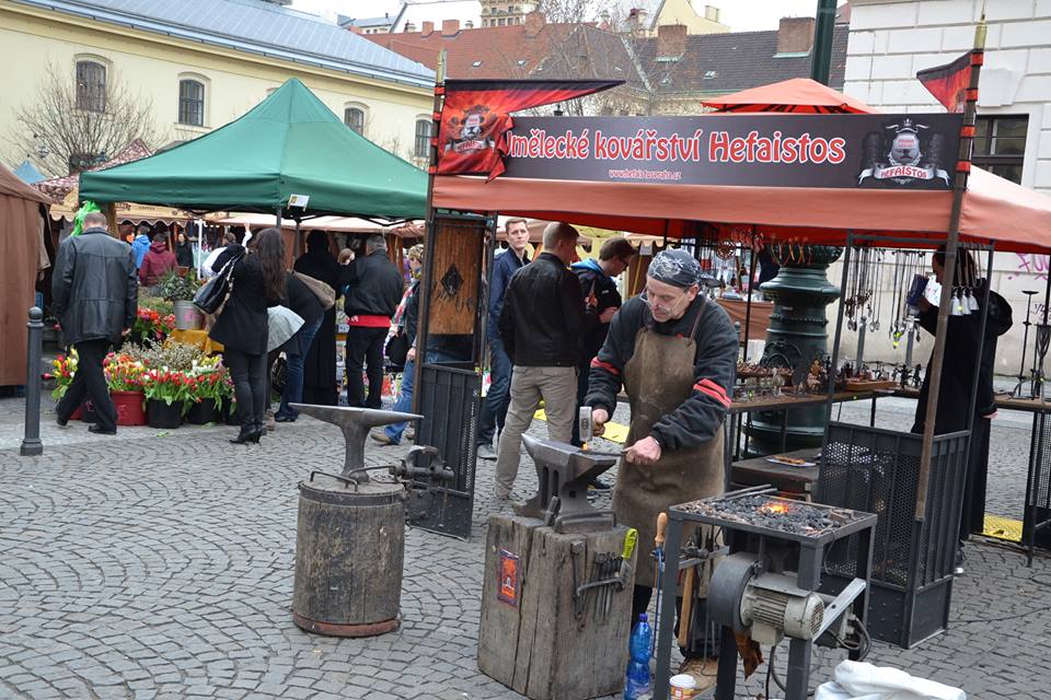 Farmers-Market-Prague-Crafts-4