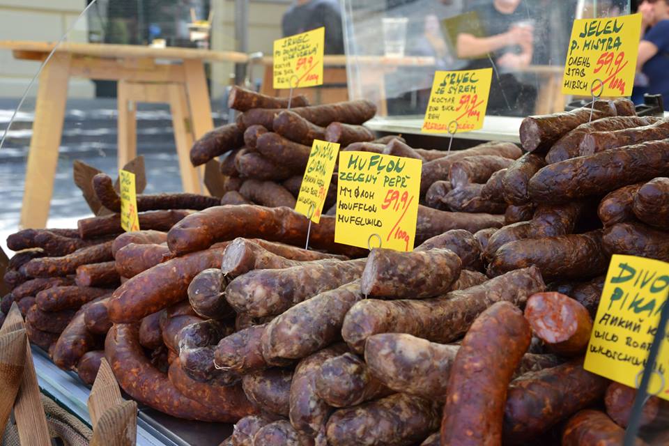 Farmers-Market-Prague-Meat-2