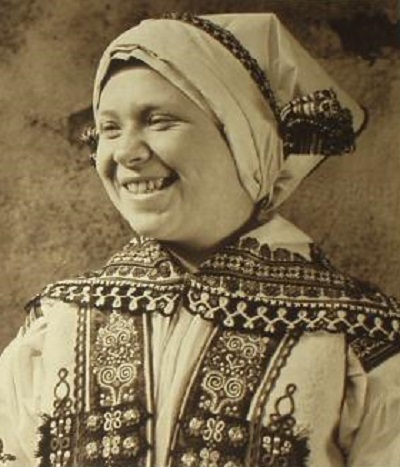 czech-folk-costumes-culture-javornik-2