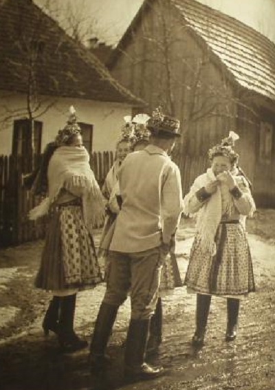 czech-folk-costumes-culture-javornik-7