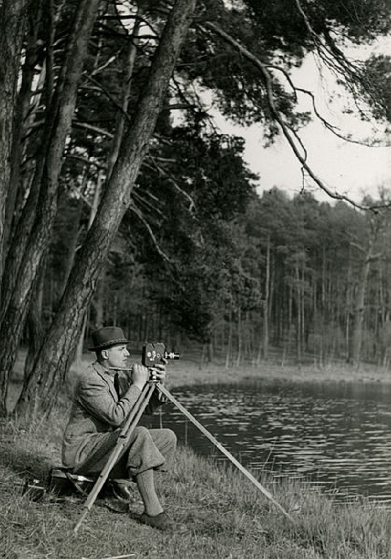 Ferdinand Bučina at work with the Kinamo N25, Spring 1939. Source: Ferdinand Bučina family archives.