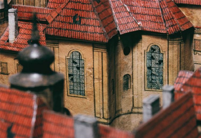 Detail of the model. Hradčany. Broken windows in the Church of St. John of Nepomuk. Photo: Miroslav Fokt,