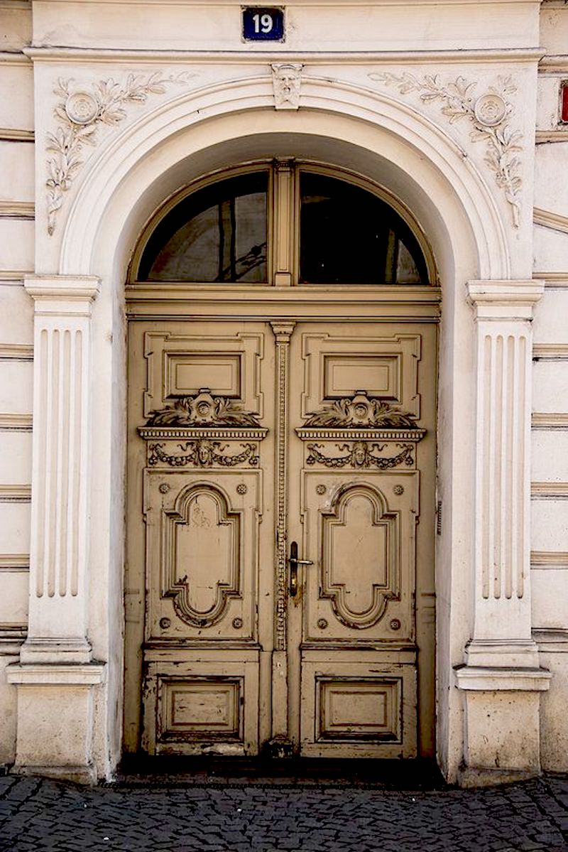 the-doors-of-prague-tres-bohemes-51
