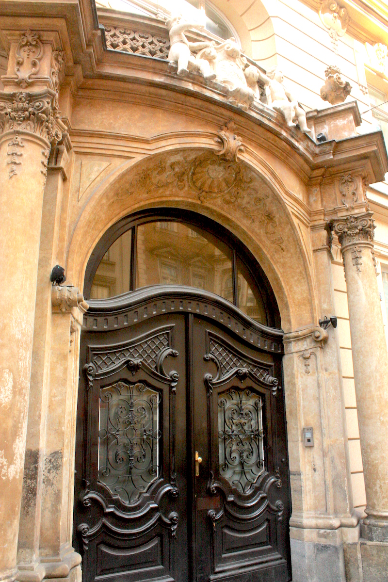 the-doors-of-prague-tres-bohemes-9