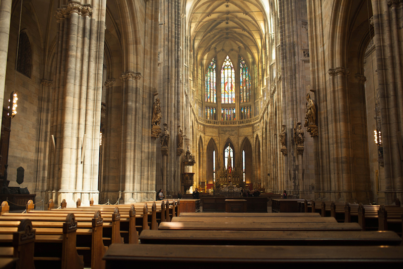 Pews-St-Vitus-Cathedral-Tres-Bohemes