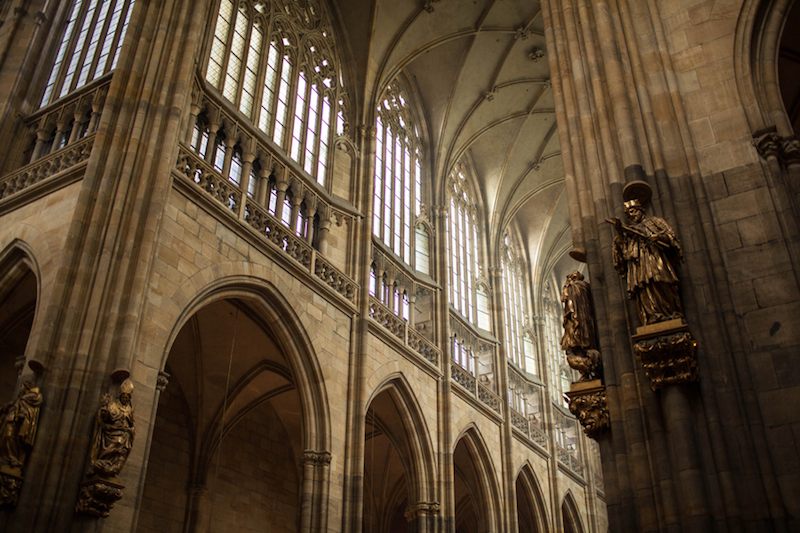 St-Vitus-Cathedral-Interior-Tres-Bohemes