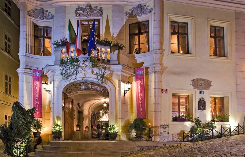 The-Baroque-Luxury-Hotel-Known-As-The-Alchymist-Grand-Hotel-&-Spa-Tres-Bohemes-1