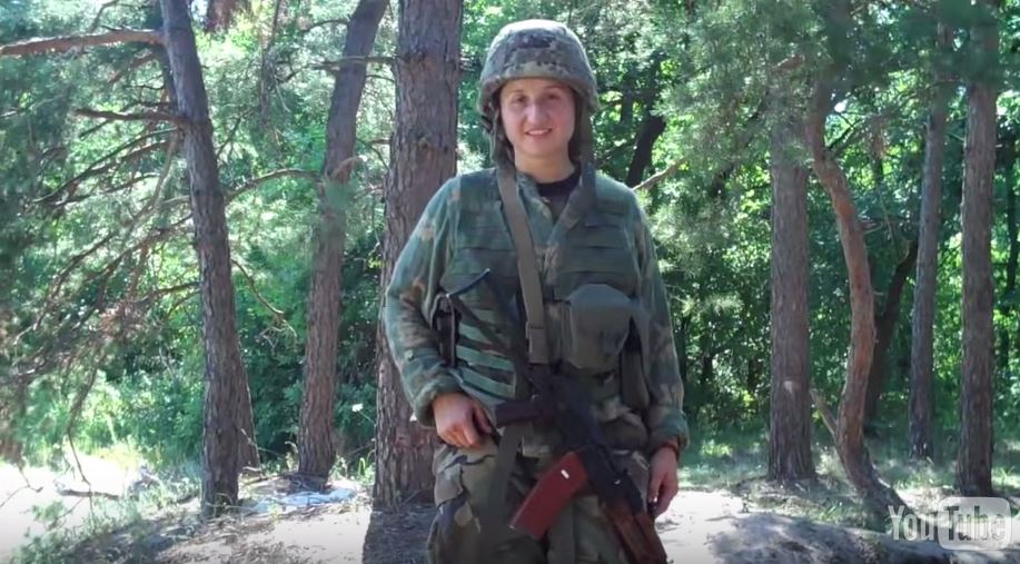 Ukraine-women-soldiers
