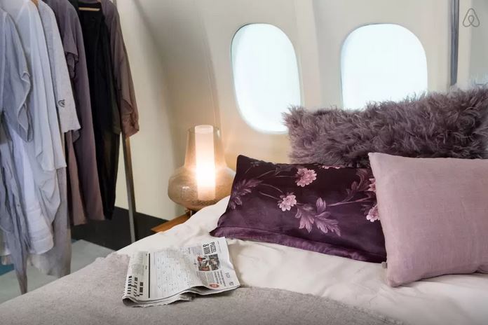 Airplane-Loft-on-Airbnb-Bedroom