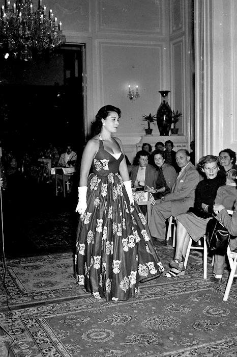 Bohemian Fashion at Karlovy Vary Circa 1950s | Tres Bohemes