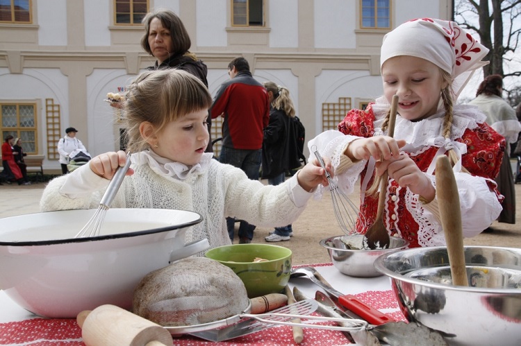 Czech_Easter_Celebration (7)