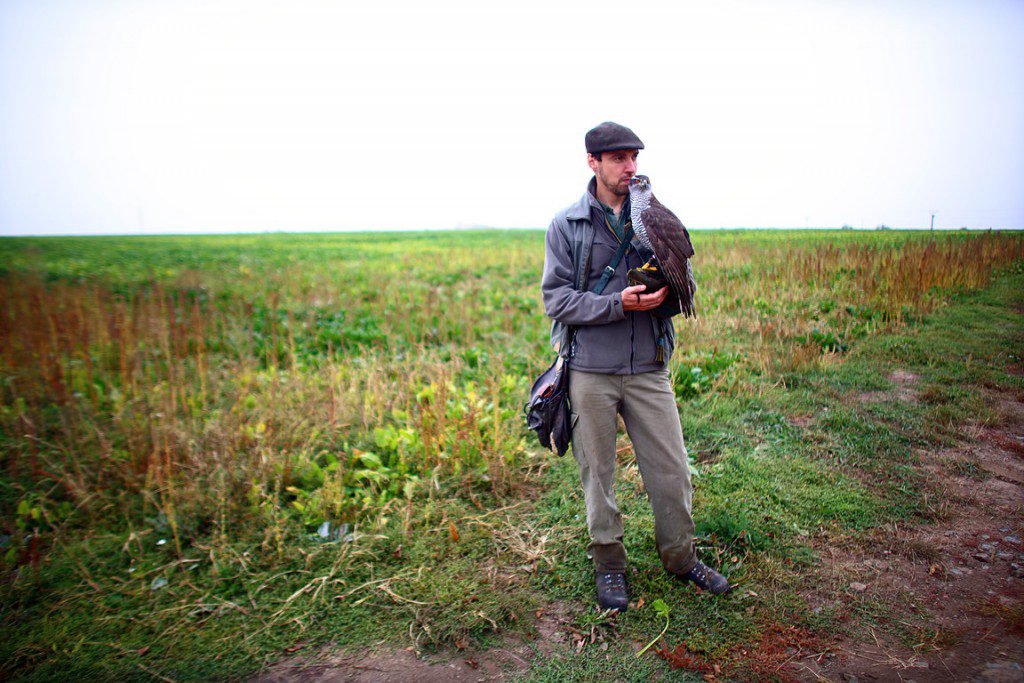 Falconry_Czech_Men_07