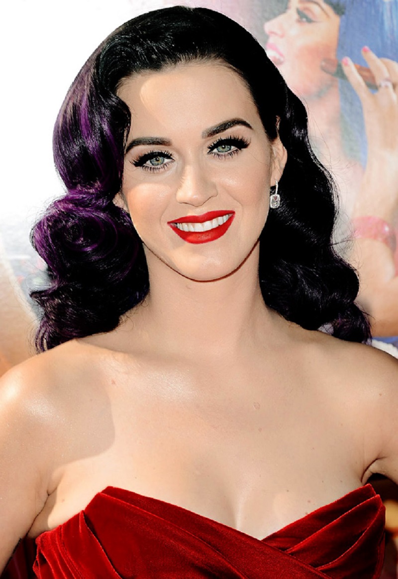 Katy_Perry_Red