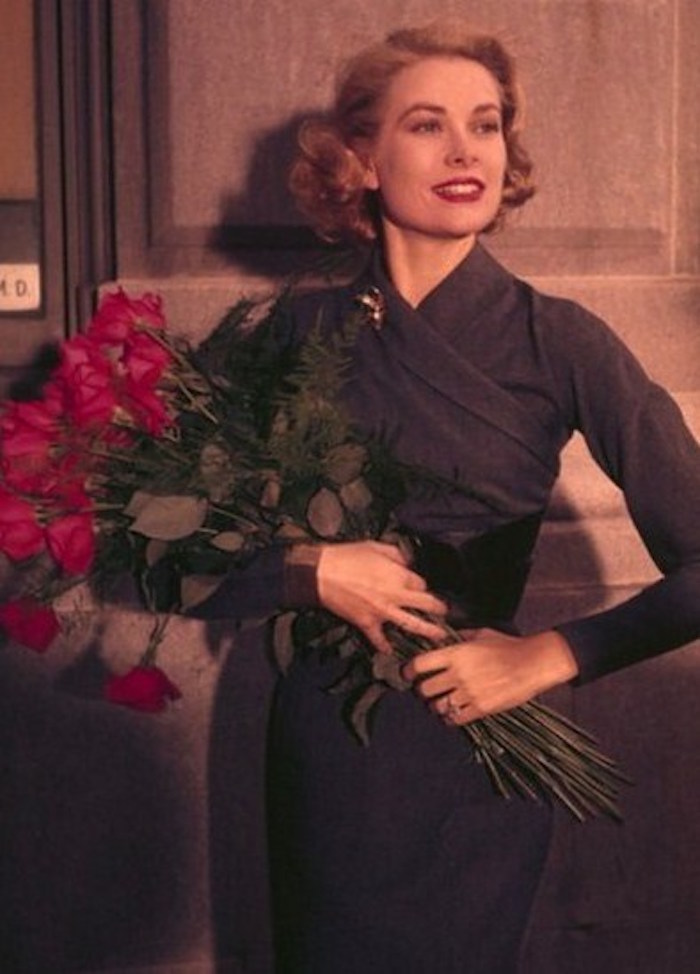 Grace-Kelly-With-Flowers-Tres-Bohemes