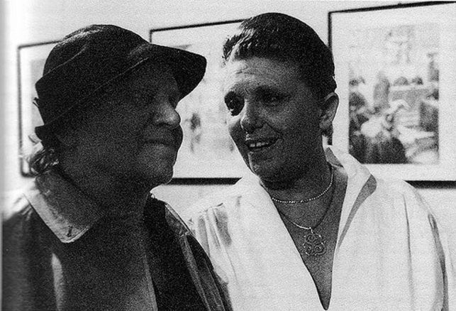 Toyen and Sophie Babet in 1977.