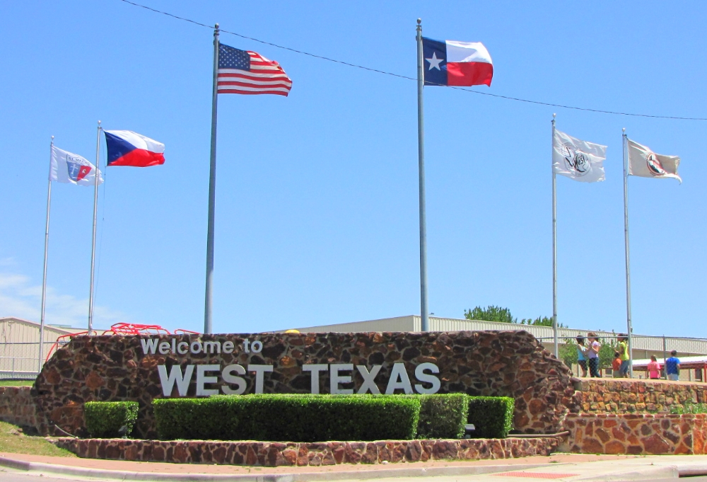 West-Texas-Welcome-Czechs