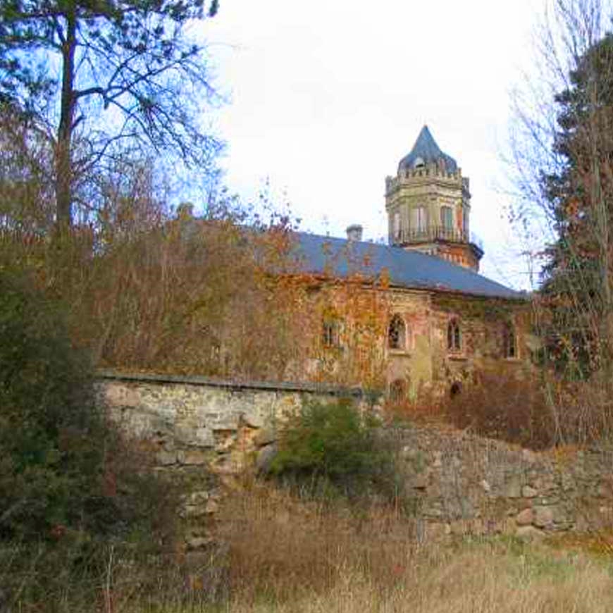 save-a-czech-castle-11