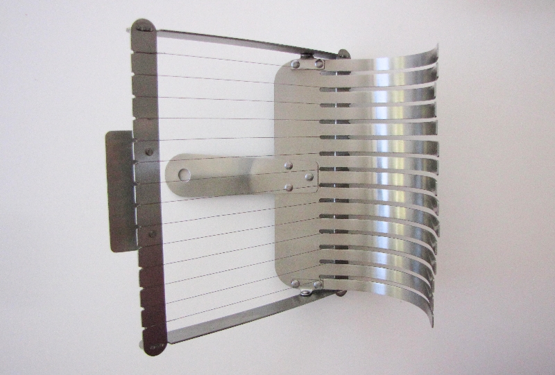 Czech-dumpling-slicer