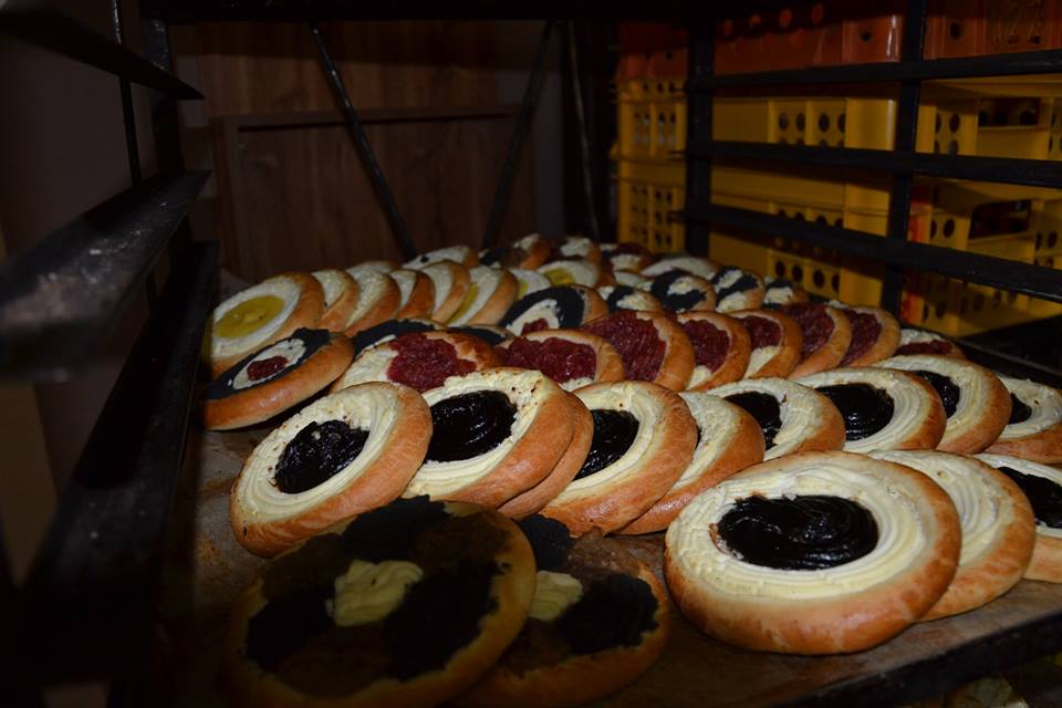 Farmers-Market-Prague-Baked-Goods-1