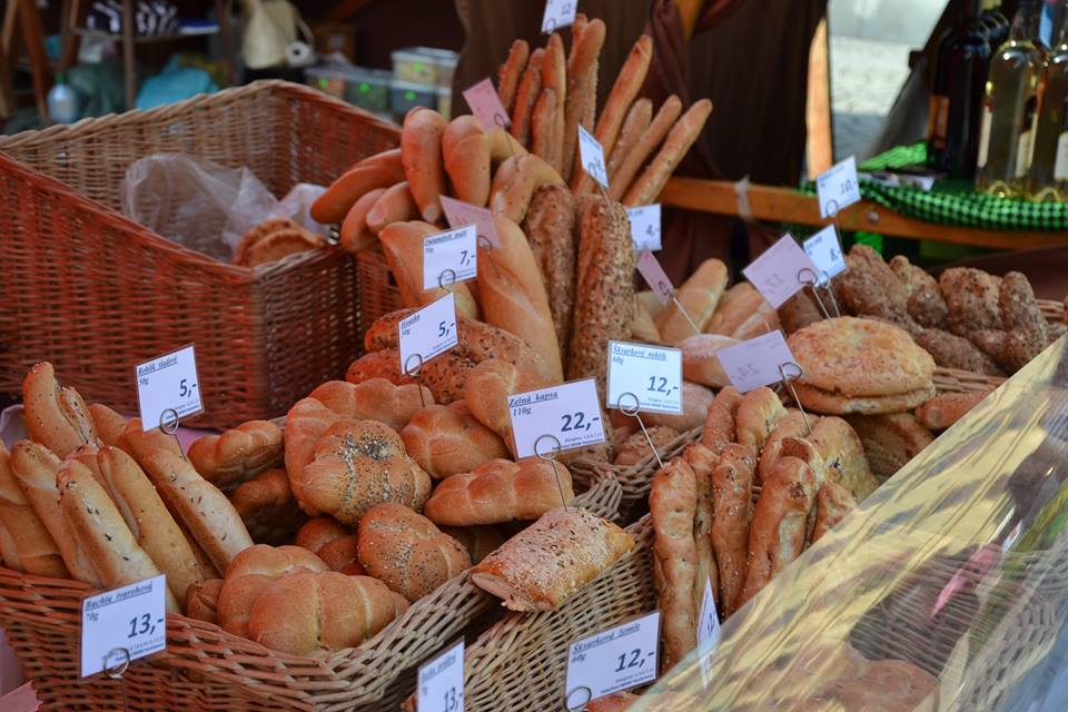 Farmers-Market-Prague-Baked-Goods-2
