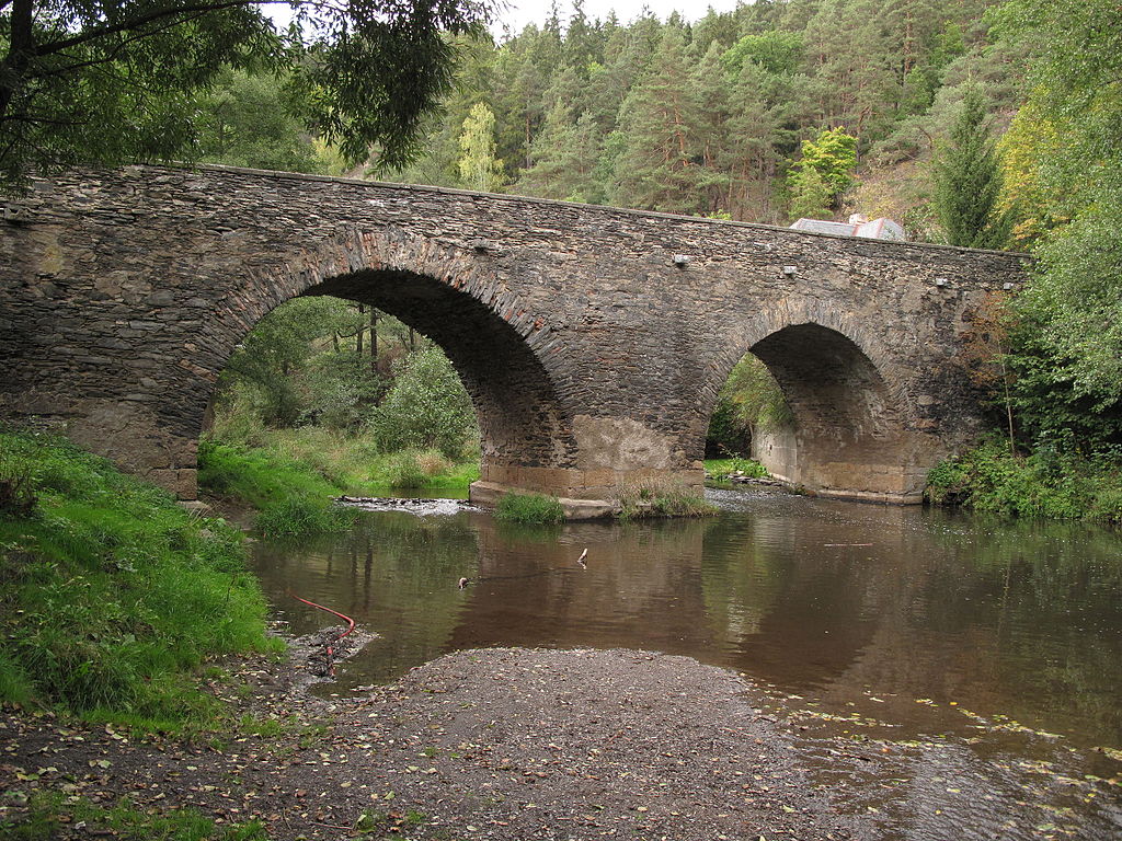 Kamenný_most_Rabštejn_nad_Střelou