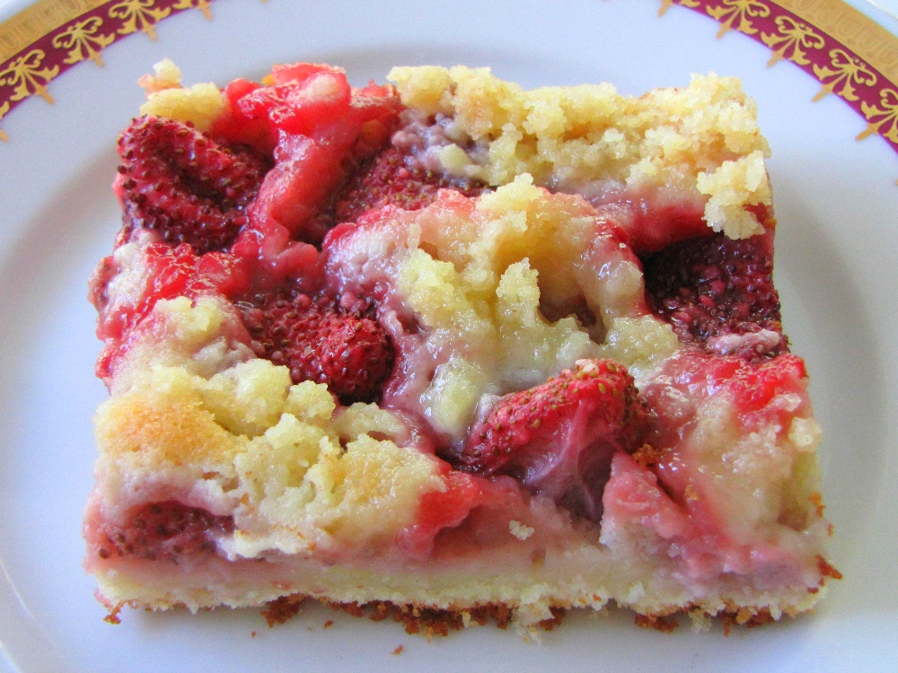Strawberry-Crumble-Cake-Czech