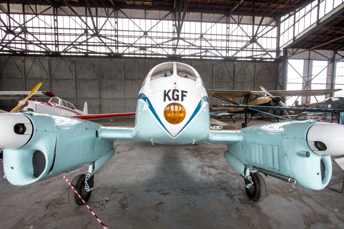 aviation-hangars-czech-republic-7