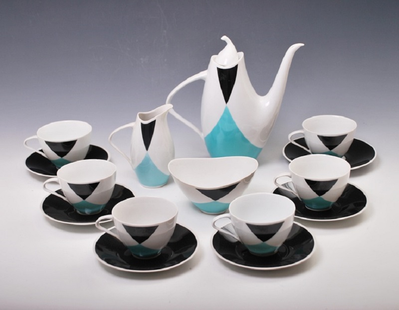 jaroslav-jezek-tea-set