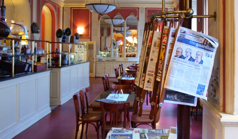 cafe-louvre-1