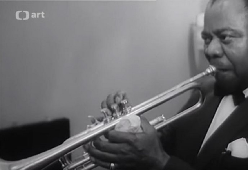 Louis_Armstrong_in_Prague_via_Tres_Bohemes