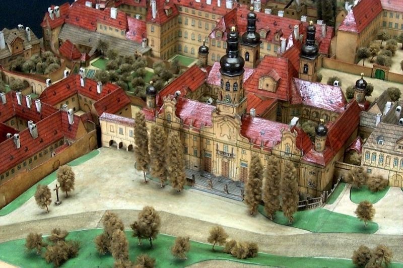 paper-models-of-prague-7