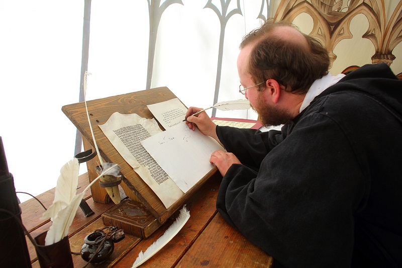 traditional-crafts-at-the-castle-selmberk-8