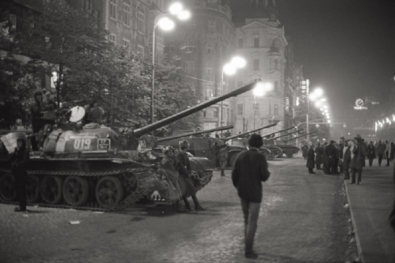 the-tanks-1968