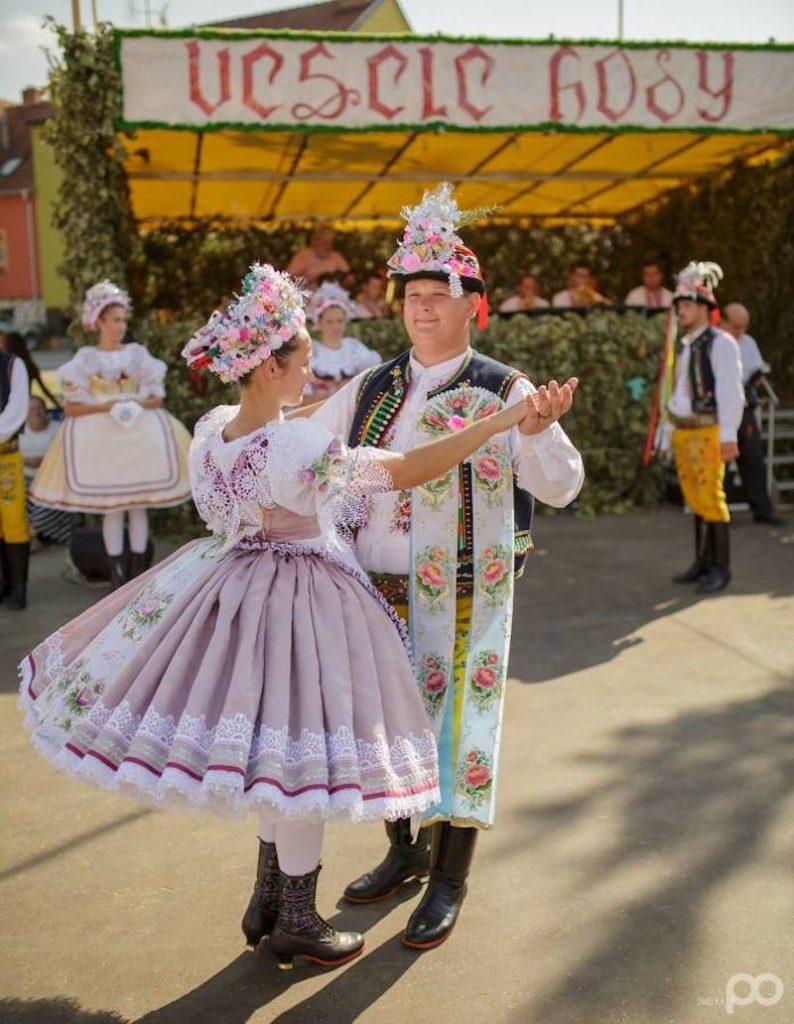 19-the-hody-folk-festival-of-velke-bilovice-tres-bohemes