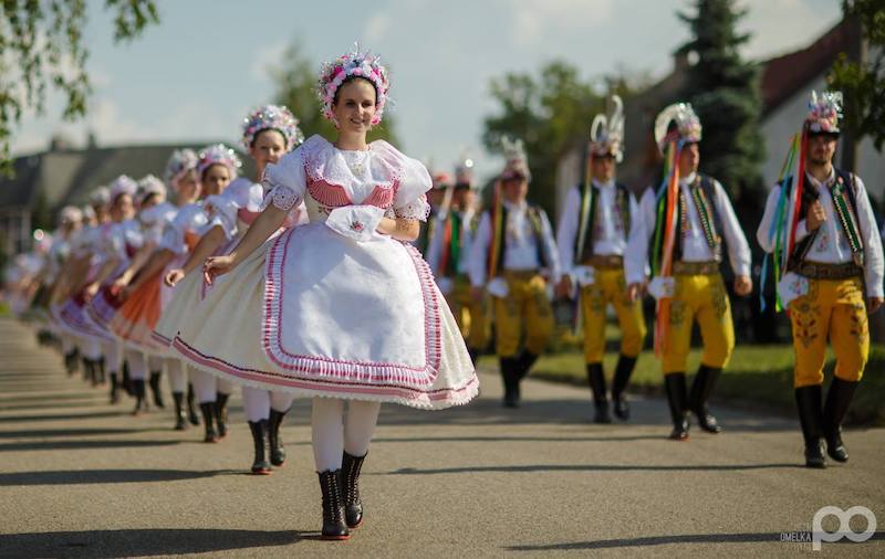 8-the-hody-folk-festival-of-velke-bilovice-tres-bohemes