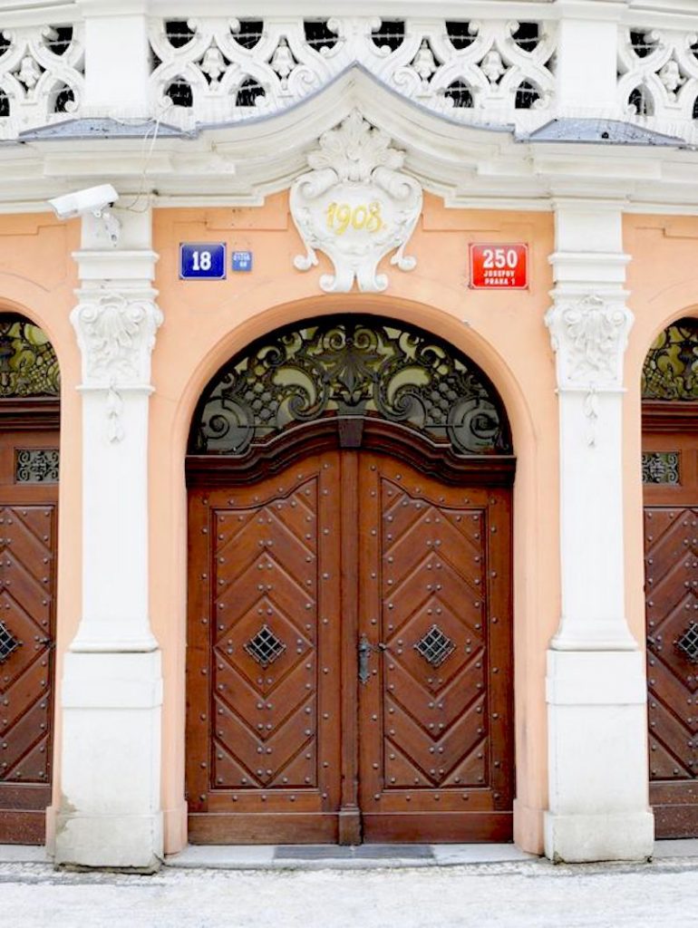 the-doors-of-prague-tres-bohemes-47