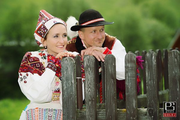 Slovak_Tradition_Folk_Dress_Kroj_Tres_Bohemes