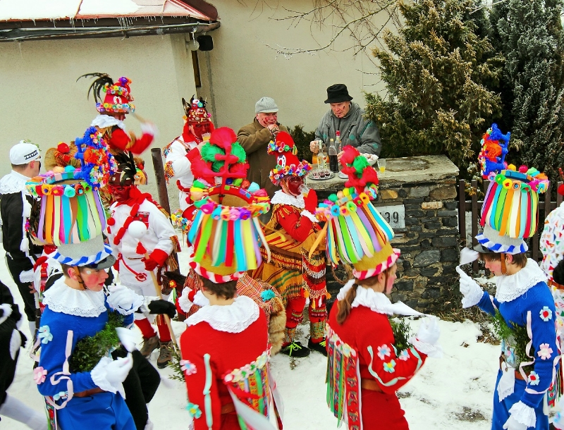Shrovetide Procession Colors