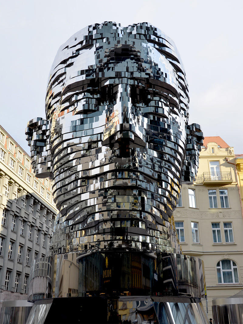 The-Rotating-Sculpture-of-Franz-Kafka's-Head-in-a-Prague-Shopping-Center-Tres-Bohemes-3