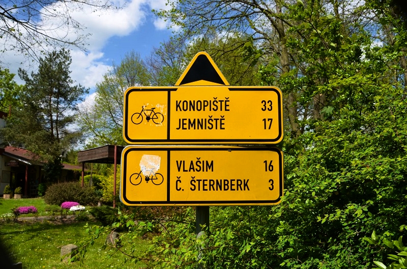 Czech-Republics-Highway-Rest-Stop-and-Restaurant-Motorest-U-Rybiček