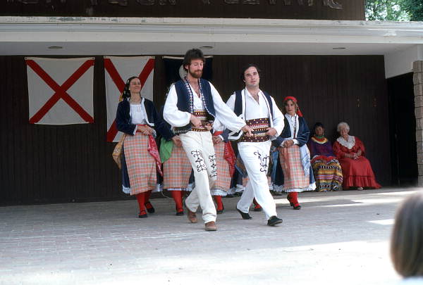 Czechs-in-Florida-Masaryktown-Florida-Folk-Festival-Czechoslovaks