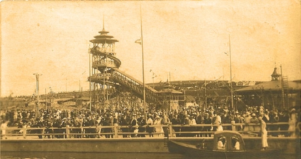 Prague-Eden-Historical-Rollercoaster-Lunapark